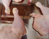 Foto del paso 1 de la receta: Pollo finas hierbas