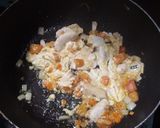 รูปขั้นตอนการทำที่ 4 ของ ข้าวผัดไก่