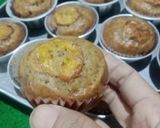 Foto langkah ke 3 dari resep Bolu pisang cup mini.
