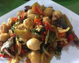 Foto langkah ke 5 dari resep Oseng Pedas Telur Puyuh+Bandeng.