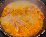 Foto del paso 2 de la receta: Camarones con verduras y salsa Alfredo y fideos chinos