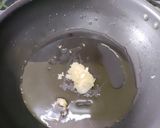 A picture of step 3 of Macaroni with Green Olives.