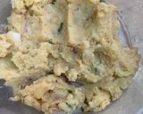 A picture of step 1 of Potato French Toast.