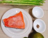 Hình bước làm 1 của món Cá hồi áp chảo sauce cam