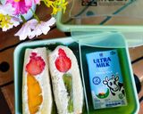 Foto langkah ke 3 dari resep Fruit Sando.