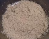 A picture of step 1 of Bacon chicken warm quinoa salad bowl.