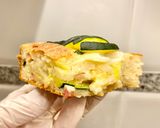 Foto del paso 13 de la receta: Pastel salado con yogur y calabacín