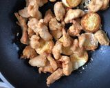 Foto langkah ke 8 dari resep Ayam Tepung Goreng Madu.