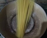 Foto langkah ke 2 dari resep Mie Tek Tek Spaghetti Goreng Jawa.