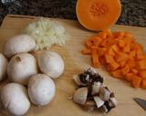 Foto del paso 1 de la receta Risotto de calabaza y champiñones