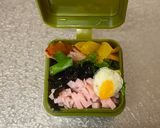 A picture of step 4 of Kawaii (Lovely) Tiny Obento Lunch Box.