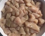 Tejszínes borsós, brokkolis csirke recept fázis 1 fotója