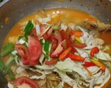 Foto langkah ke 4 dari resep Tongseng Ayam Kuah Santan.