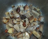 Foto del paso 1 de la receta: Revuelto de setas y espinacas