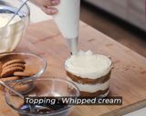 Foto langkah ke 7 dari resep Tiramisu Dessert Box.