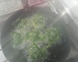 Foto del paso 2 de la receta: Buñuelos de espinaca