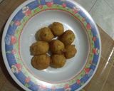 Foto langkah ke 4 dari resep Bola Bola Nasi.