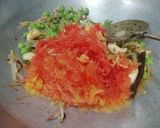 A picture of step 5 of Thakkali Sadam.