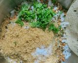 A picture of step 5 of Papad chat.