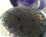 A picture of step 2 of Blue berry drink.