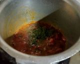 आलू,टमाटर और मूगोडे की रसीली सब्जी(aloo tamater aur moogode ki rasili sabji recipe in hindi) रेसिपी चरण 2 फोटो