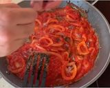 Foto del paso 3 de la receta: Dorada con salsa de tomate y anchoas
