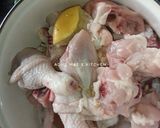 Foto langkah ke 1 dari resep Ayam Serundeng Kelapa (bumbu instan).