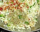 A picture of step 6 of Egg Stuff Spinach Green Paratha.