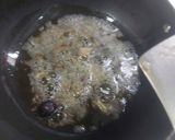 A picture of step 4 of Chicken kababs with gravy.