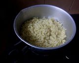 Foto langkah ke 1 dari resep Pizza Mie.