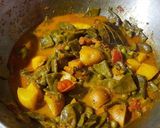 सेमफली और आलू की सब्जी (Semfali aur aloo ki sabzi recipe in hindi) रेसिपी चरण 4 फोटो
