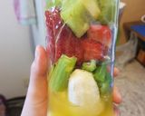 Hình bước làm 1 của món Sinh Tố Hỗn Hợp (eat clean)
