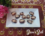 A picture of step 4 of Dates and Dessicated Coconut.
