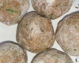 A picture of step 1 of Green Masala Chicken Meatballs With Boiled Eggs.