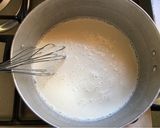 Foto del paso 2 de la receta: CREMA DE MAICENA Y VAINILLA 🍨