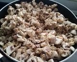 A picture of step 2 of Mushroom Matar Masala.