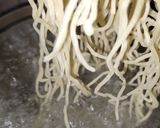 Foto langkah ke 2 dari resep Mie Goreng Sederhana.