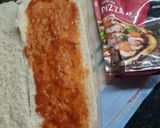 Foto del paso 2 de la receta: Pizzas de pan zapatilla