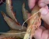 Une image de l'étape 4 de Gambas marinade au satay.
