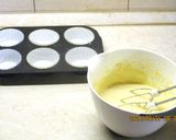 Zöldséges, kolbászos muffin recept fázis 1 fotója