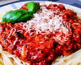 A picture of step 4 of Spaghetti with Smoked Cheese and Tomato Sauce (Vegetarian).