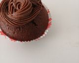 A picture of step 11 of Chocolate Almond cupcakes.