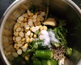 A picture of step 1 of Veggie sandwich.