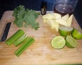 Foto del paso 1 de la receta: Jugo verde