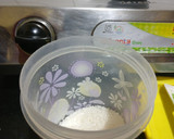 A picture of step 2 of How to make icing sugar?.