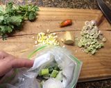 Foto del paso 3 de la receta: Langostinos al curry thailandés (Este amor de fuego es por ti y contigo)