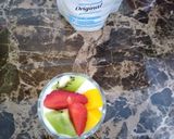 Foto langkah ke 3 dari resep Yogurt Fruity.
