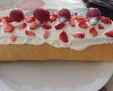 Foto del paso 10 de la receta: Brazo de Gitano de crema chantilly y frutillas 🍓