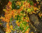 Foto langkah ke 2 dari resep Tumis Ikan Tongkol.