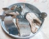 薑絲鱒魚湯的食譜步驟1照片